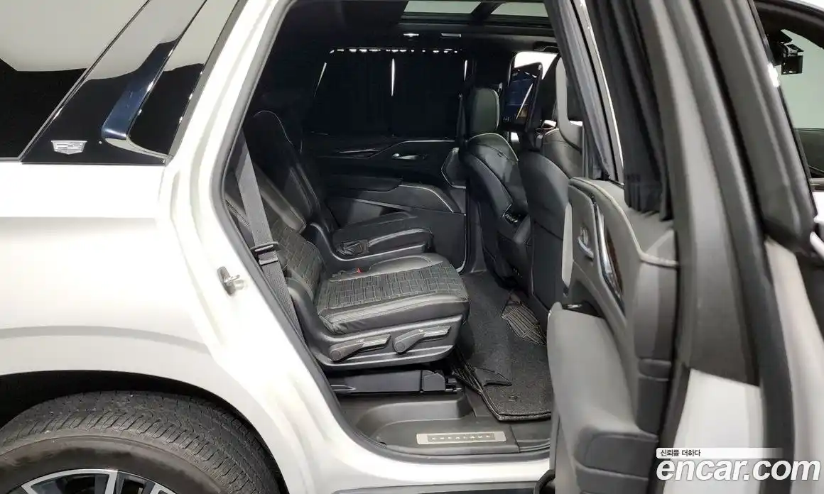 Cadillac Escalade 2022 6.2 Автомат в Москве № 256398, фото 10