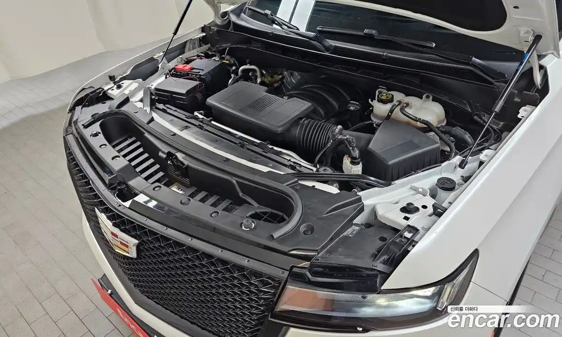 Cadillac Escalade 2023 6.2 Автомат в Москве № 256405, фото 14