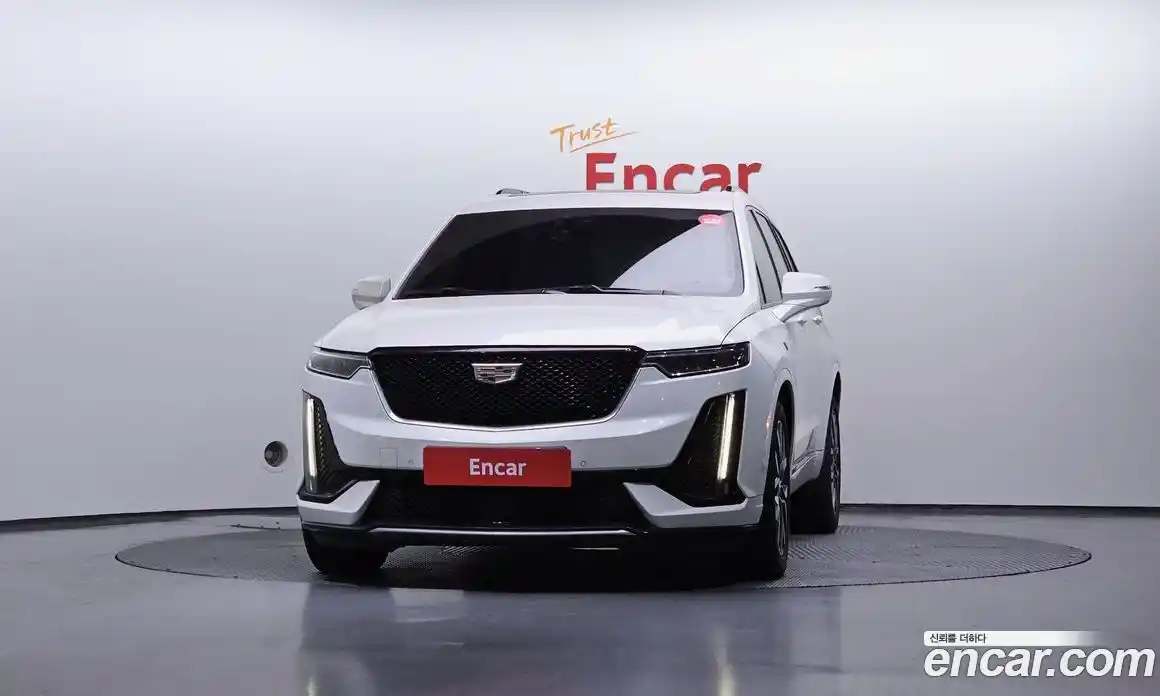 Cadillac XT6 2023 3.6 Автомат в Москве № 256438, фото 18