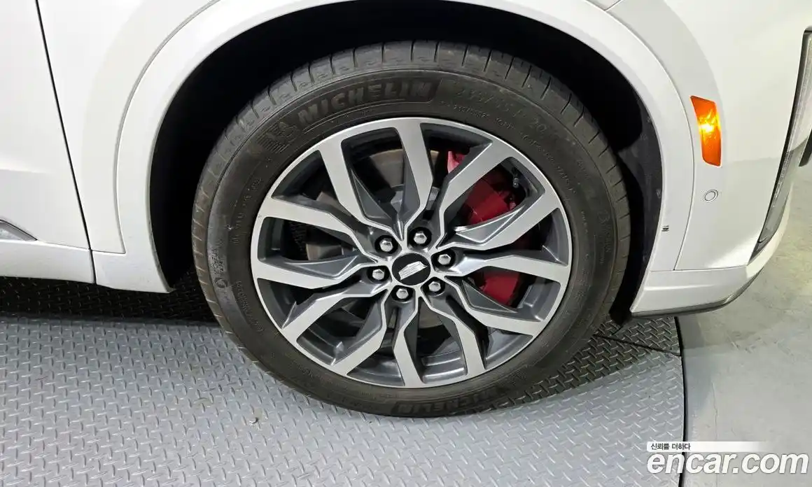 Cadillac XT6 2023 3.6 Автомат в Москве № 256438, фото 8