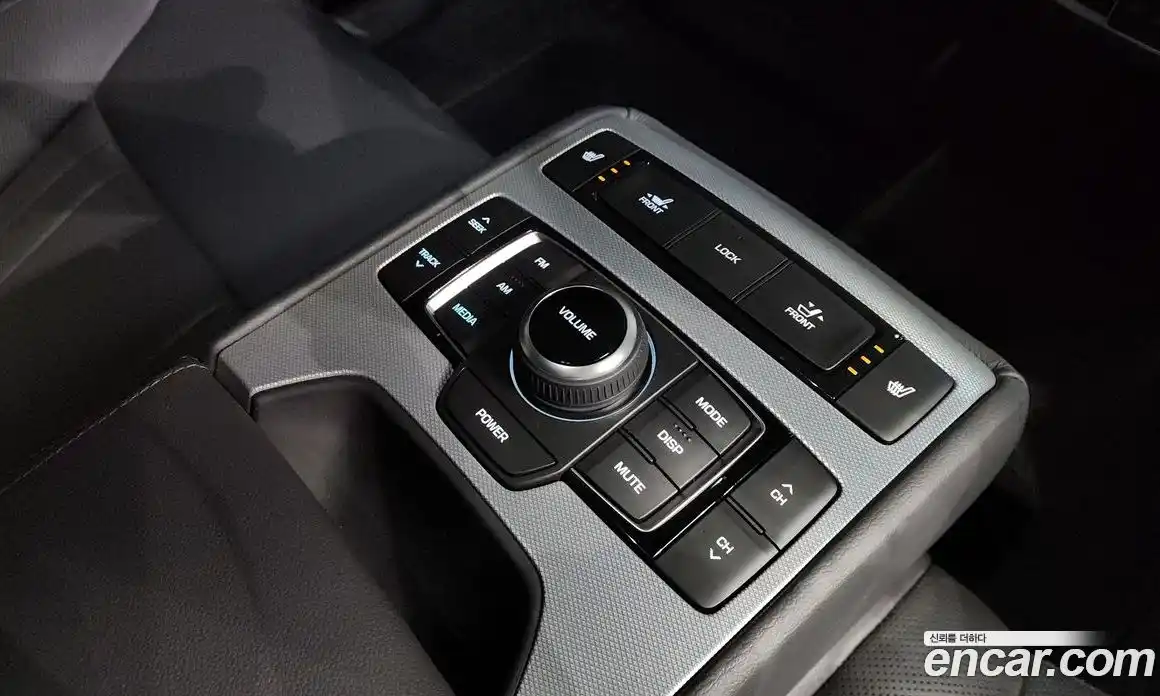 Genesis G80 2018 3.3 Автомат в Москве № 26085, фото 17