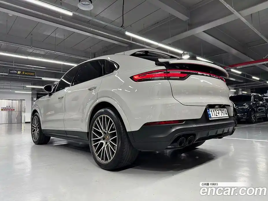 Porsche Cayenne 2022 3.0 Автомат в Москве № 270359, фото 6