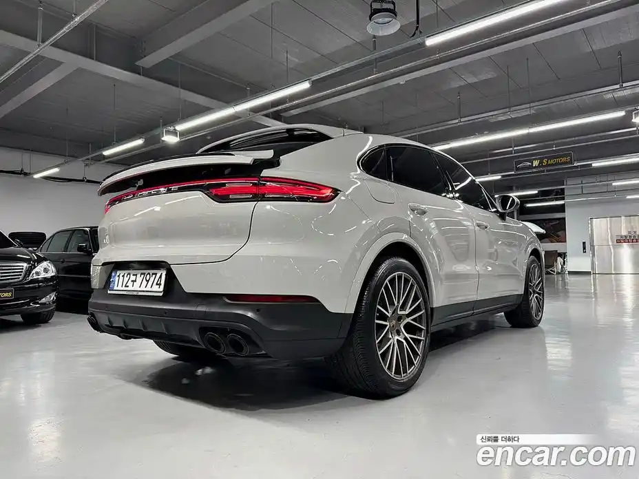 Porsche Cayenne 2022 3.0 Автомат в Москве № 270359, фото 7