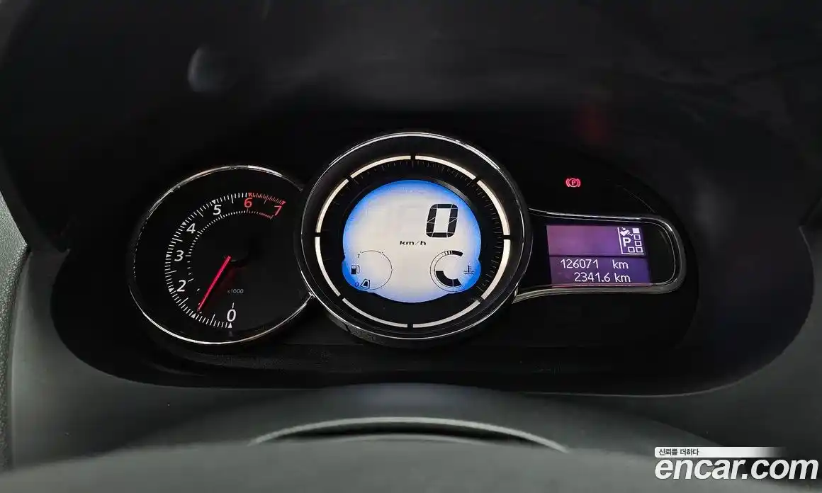 Renault SM3 2015 1.6 Автомат в Москве № 275189, фото 8