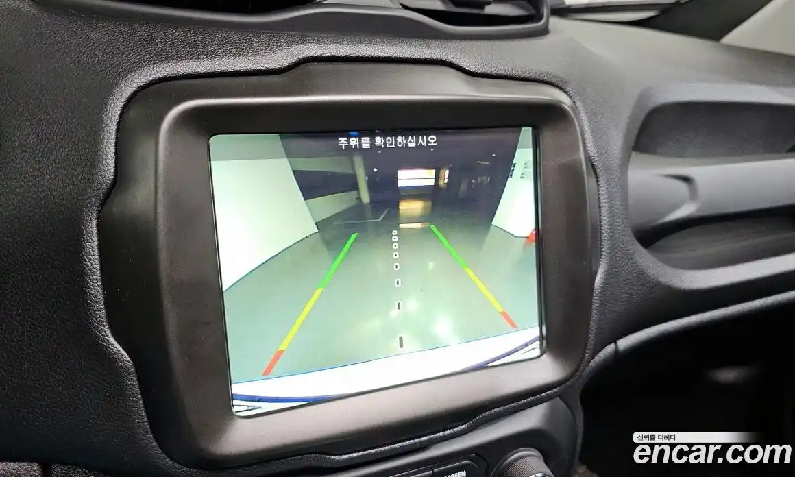 Jeep Renegade 2019 2.4 Автомат в Москве № 278455, фото 17