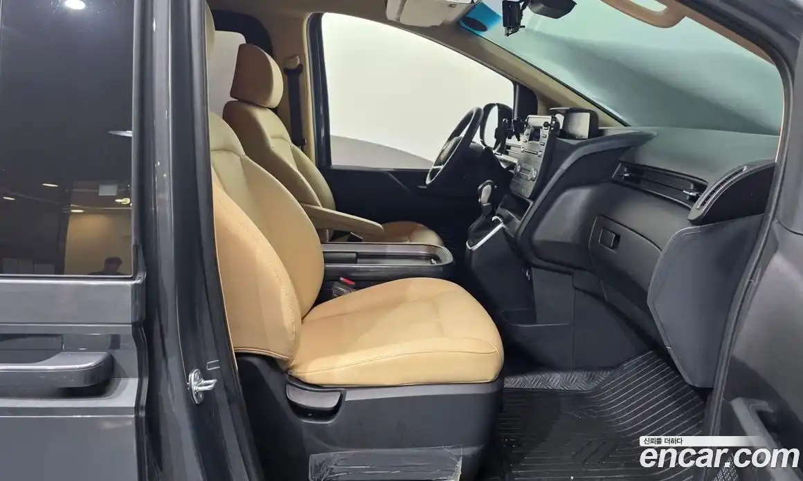 Hyundai Staria 2025 2.2 Автомат в Москве № 279342, фото 11