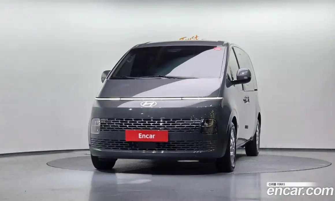 Hyundai Staria 2025 2.2 Автомат в Москве № 279342, фото 3