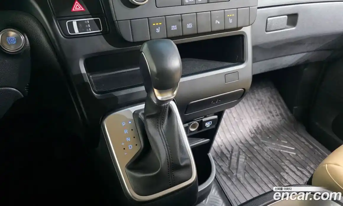 Hyundai Staria 2025 2.2 Автомат в Москве № 279342, фото 9