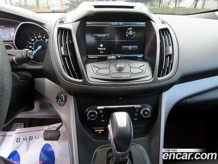 Ford Escape 2015 2.0 Автомат в Москве № 282115, фото 13