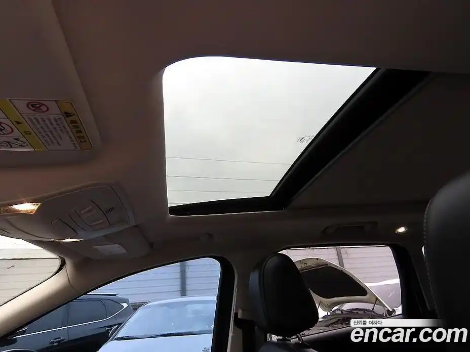 Ford Escape 2015 2.0 Автомат в Москве № 282115, фото 18