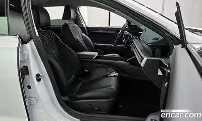 Hyundai Grandeur 2023 1.6 Автомат в Москве № 283177, миниатюра 7