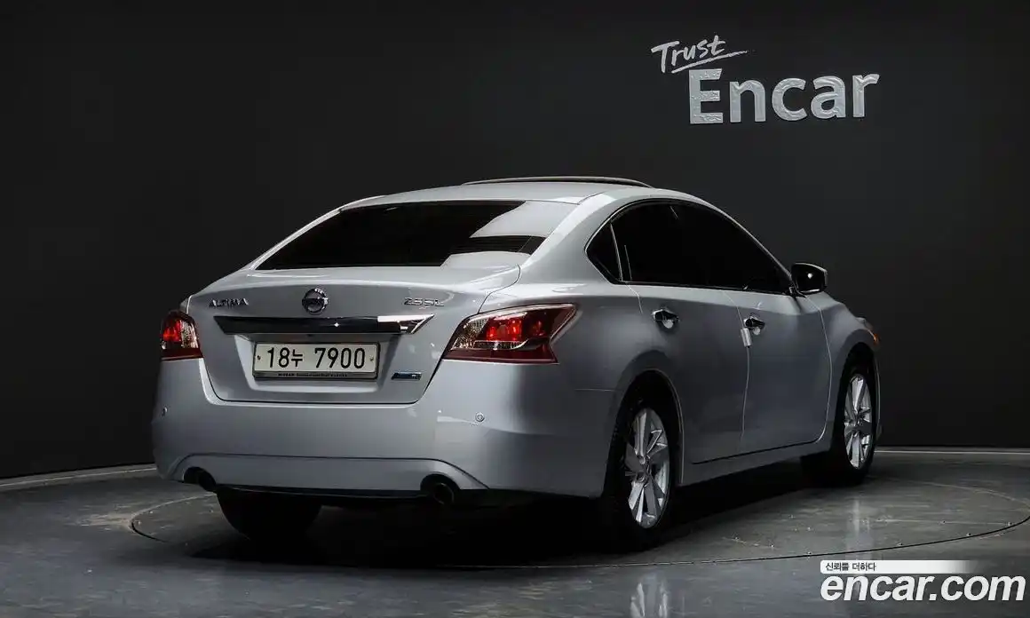 Nissan Altima 2013 2.5 Автомат в Москве № 285045, фото 1