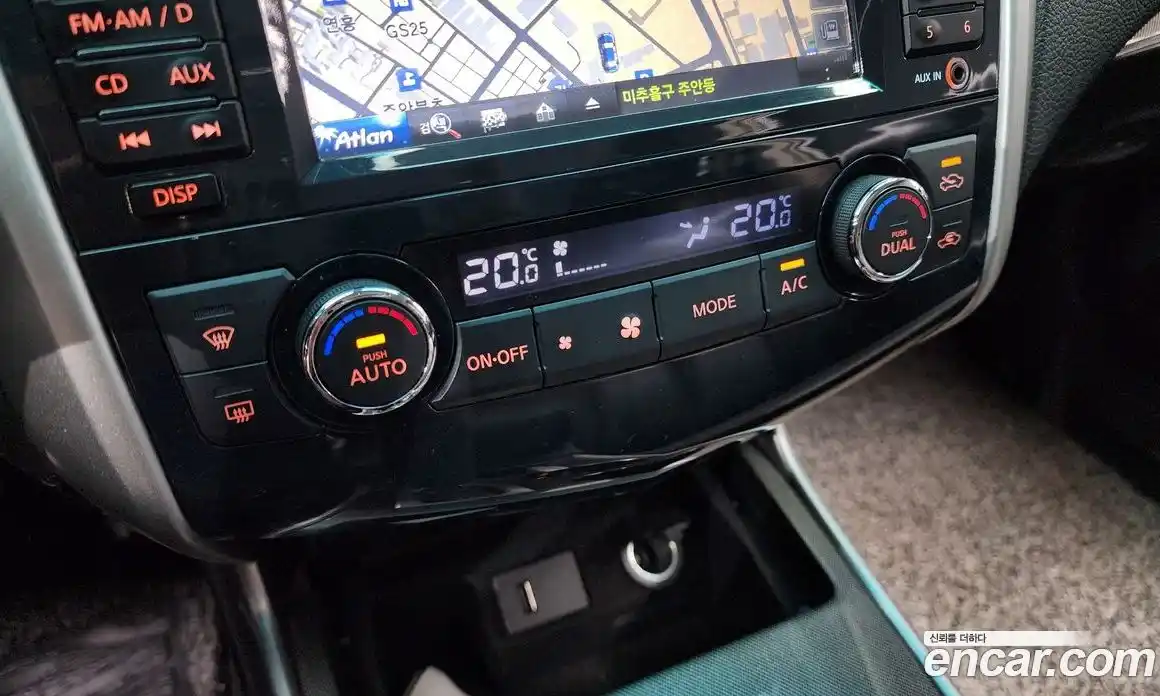 Nissan Altima 2013 2.5 Автомат в Москве № 285045, фото 17