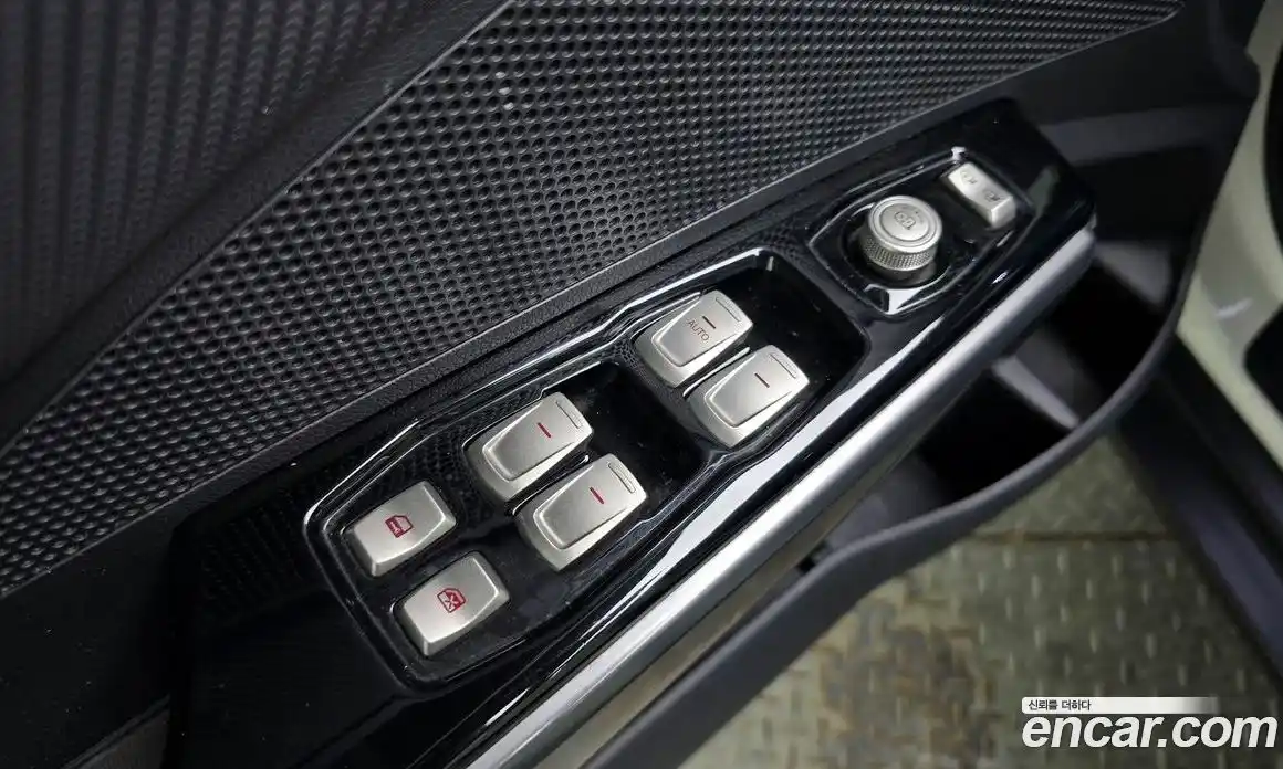 SsangYong TIBOLI 2018 1.6 Автомат в Москве № 29358, фото 14