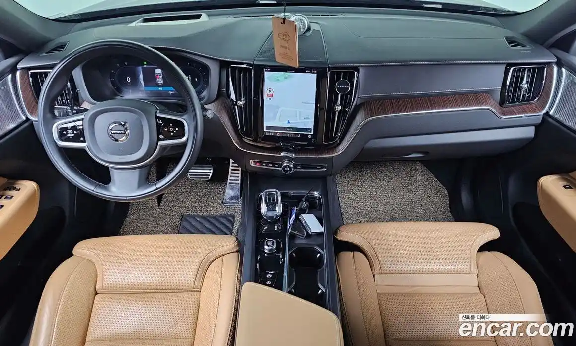 Volvo XC60 2022 2.0 Автомат в Москве № 293824, фото 12