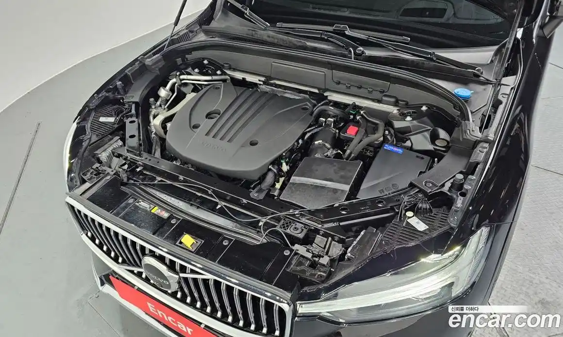 Volvo XC60 2022 2.0 Автомат в Москве № 293824, фото 20