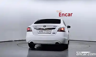Nissan Altima, 2015