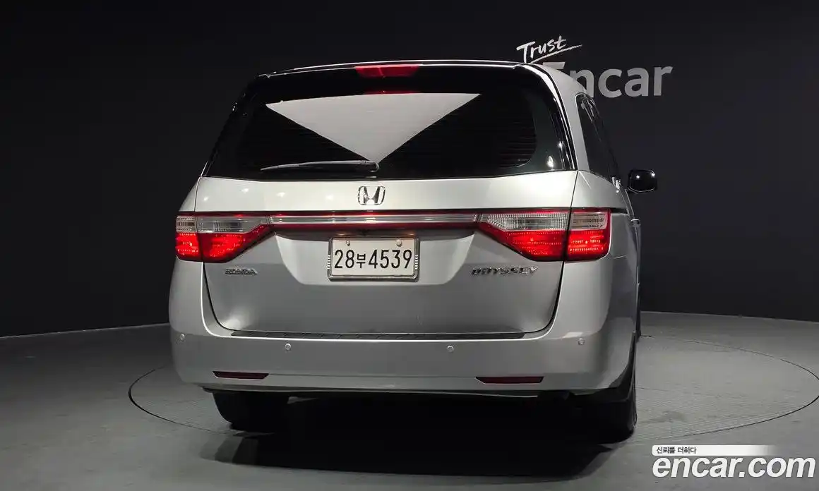 Honda Odyssey 2013 3.5 Автомат в Москве № 303060, фото 19