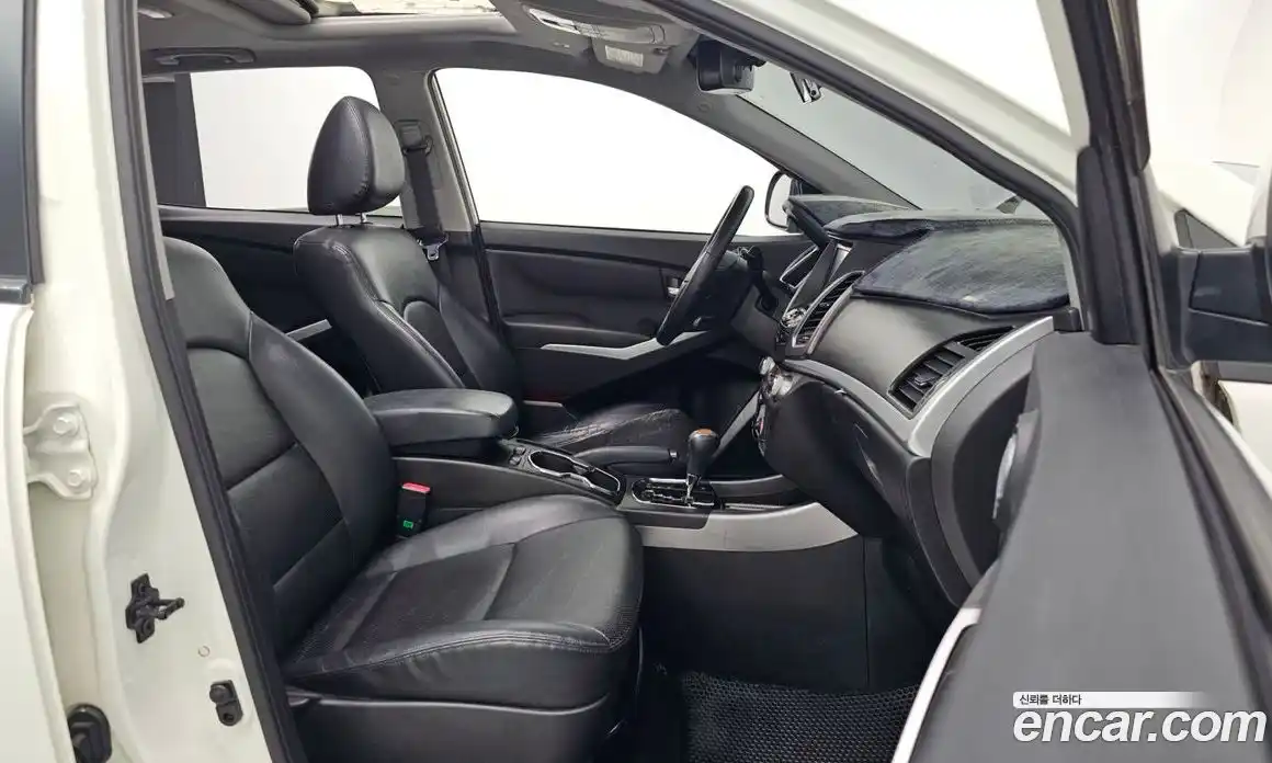 SsangYong Korando 2015 2.0 Автомат в Москве № 30597, фото 14