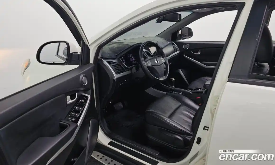 SsangYong Korando 2015 2.0 Автомат в Москве № 30597, фото 4