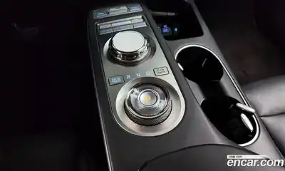 Genesis GV70 2022 2.5 Автомат в Москве № 308948, миниатюра 3