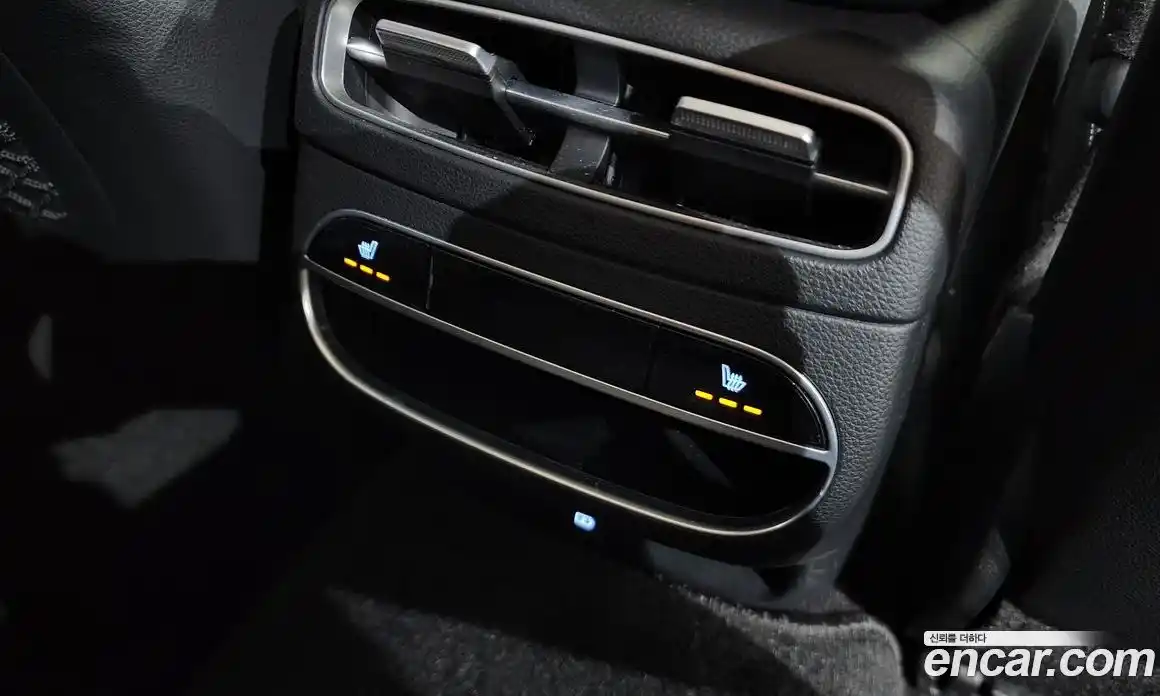 Genesis GV70 2022 2.5 Автомат в Москве № 308948, фото 7