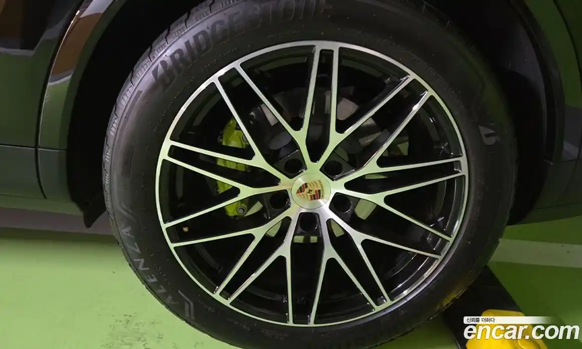 Porsche Cayenne 2025 3.0 Автомат в Москве № 314695, фото 15