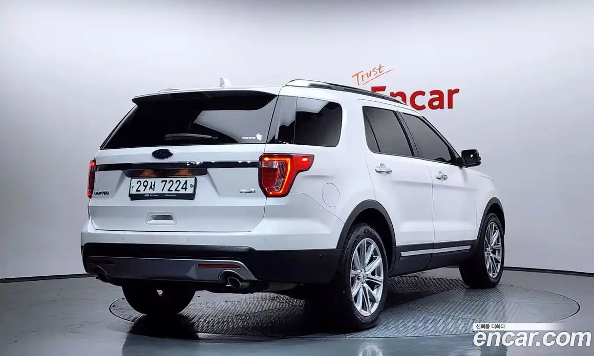 Ford Explorer 2017 2.3 Автомат в Москве № 318870, фото 14