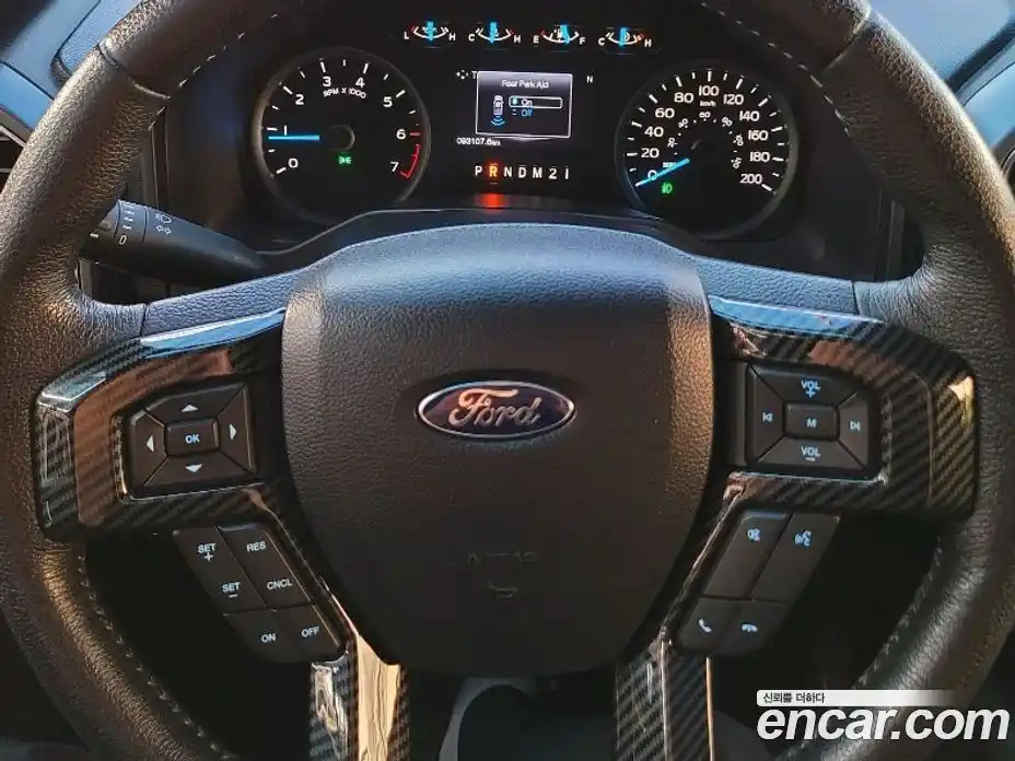 Ford F150 2016 5.0 Автомат в Москве № 337412, фото 9