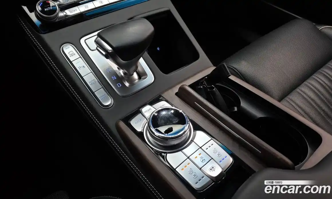 Genesis G90 2019 5.0 Автомат в Москве № 339968, фото 18