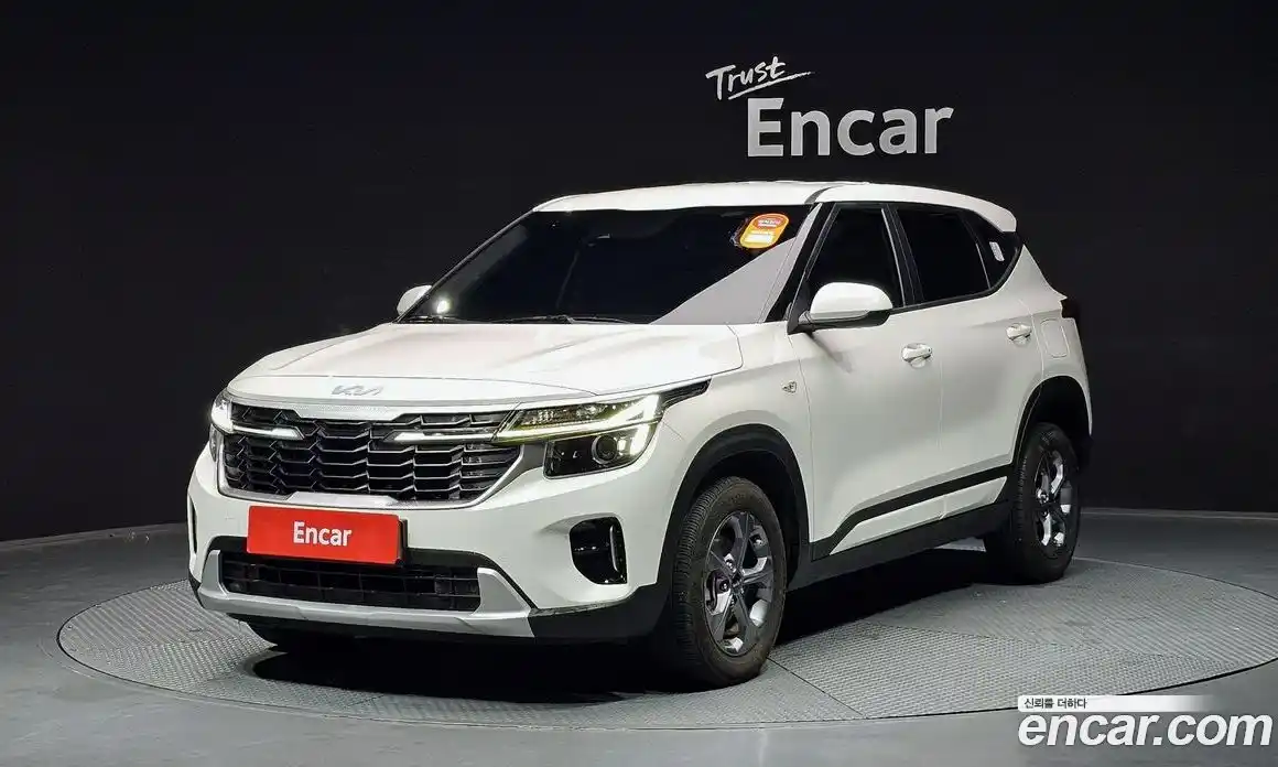 Kia Seltos 2024 2.0 Автомат в Москве № 355099, фото 1