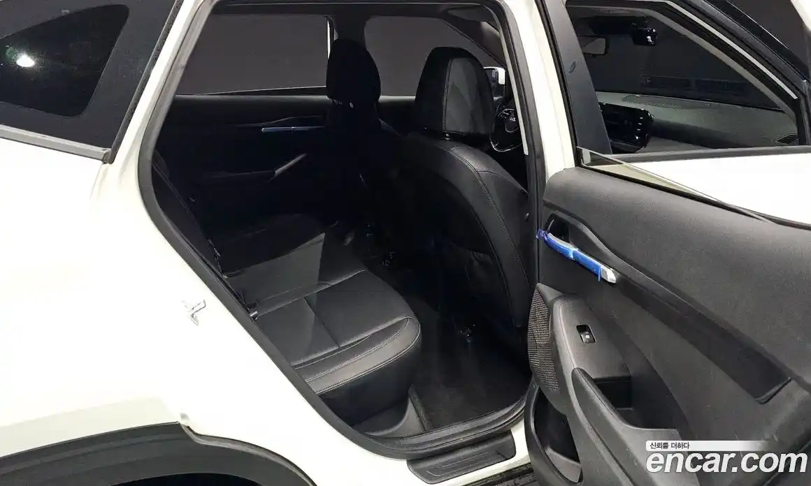 Kia Seltos 2024 2.0 Автомат в Москве № 355099, фото 11