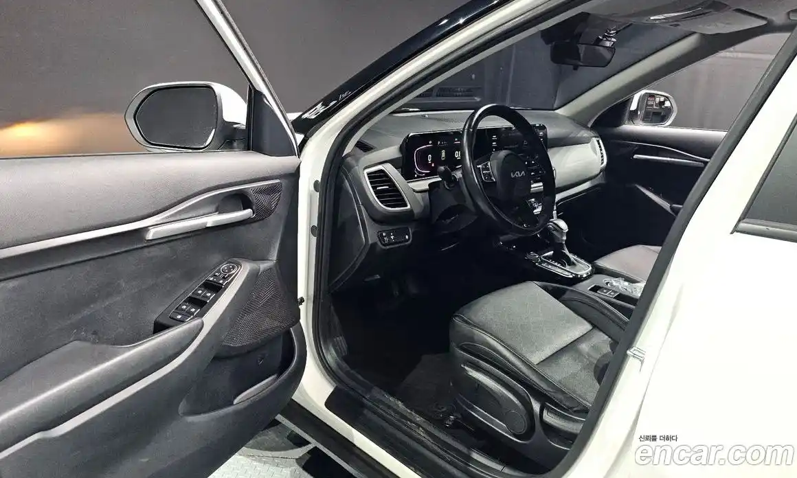 Kia Seltos 2024 2.0 Автомат в Москве № 355099, фото 12