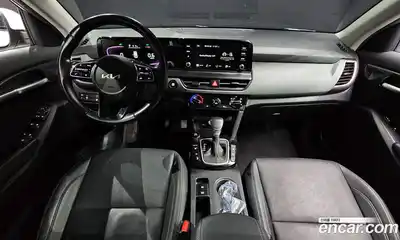 Kia Seltos 2024 2.0 Автомат в Москве № 355099, миниатюра 7