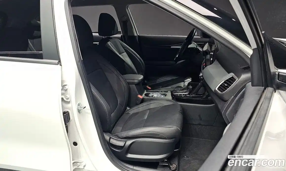 Kia Seltos 2024 2.0 Автомат в Москве № 355099, фото 10