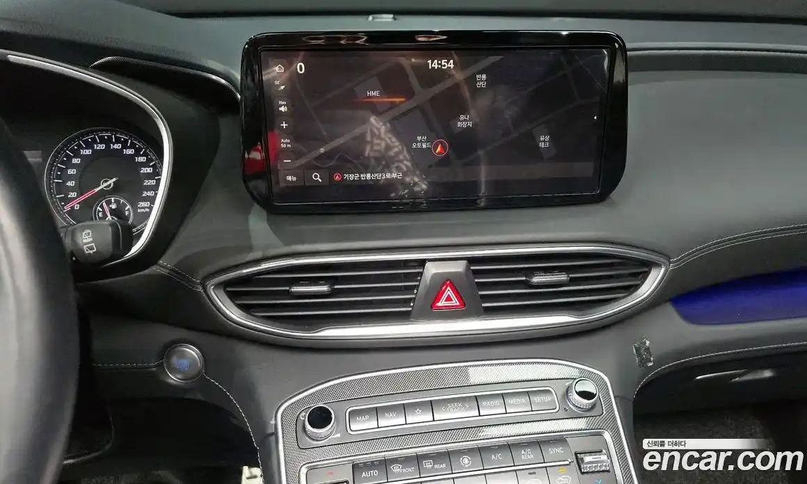 Hyundai Santa Fe 2021 2.2 Автомат в Москве № 356718, фото 17