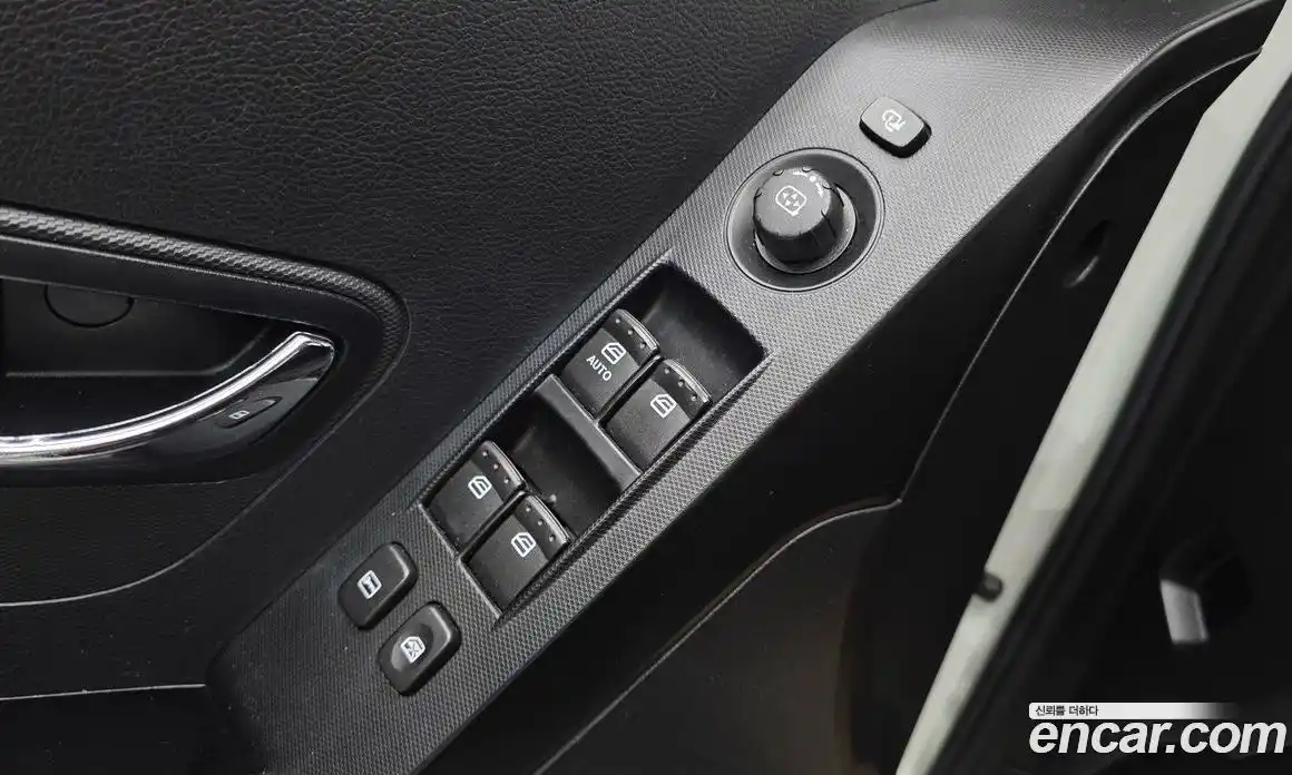 SsangYong Korando 2013 2.0 Автомат в Москве № 35747, фото 11