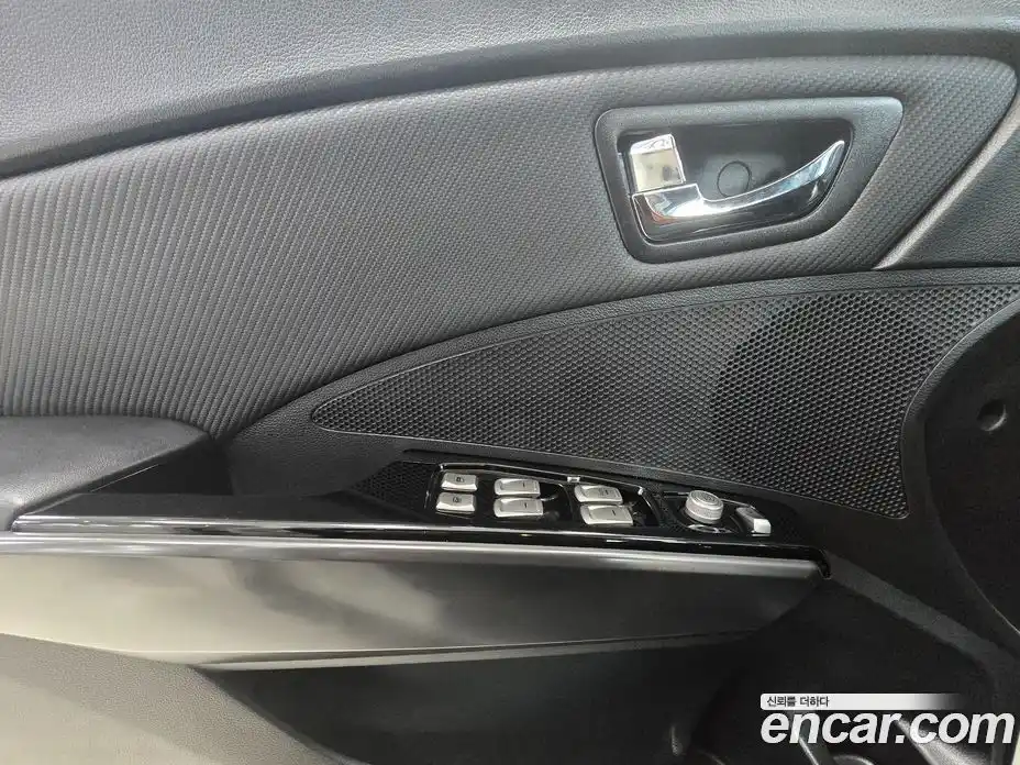 SsangYong TIBOLI 2017 1.6 Автомат в Москве № 35837, фото 19