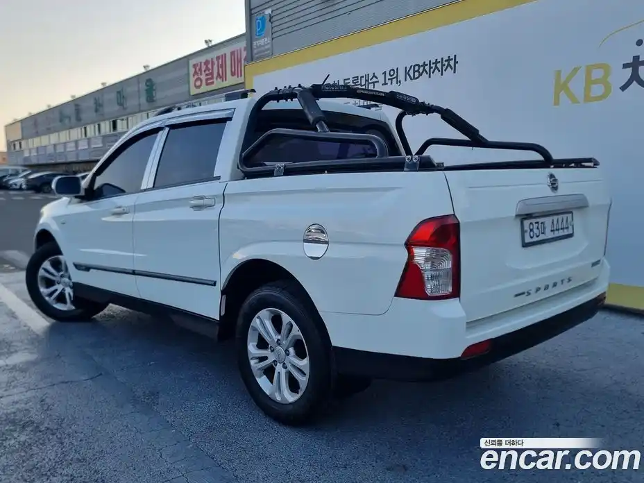 SsangYong Korando 2015 2.0 Автомат в Москве № 36170, фото 4
