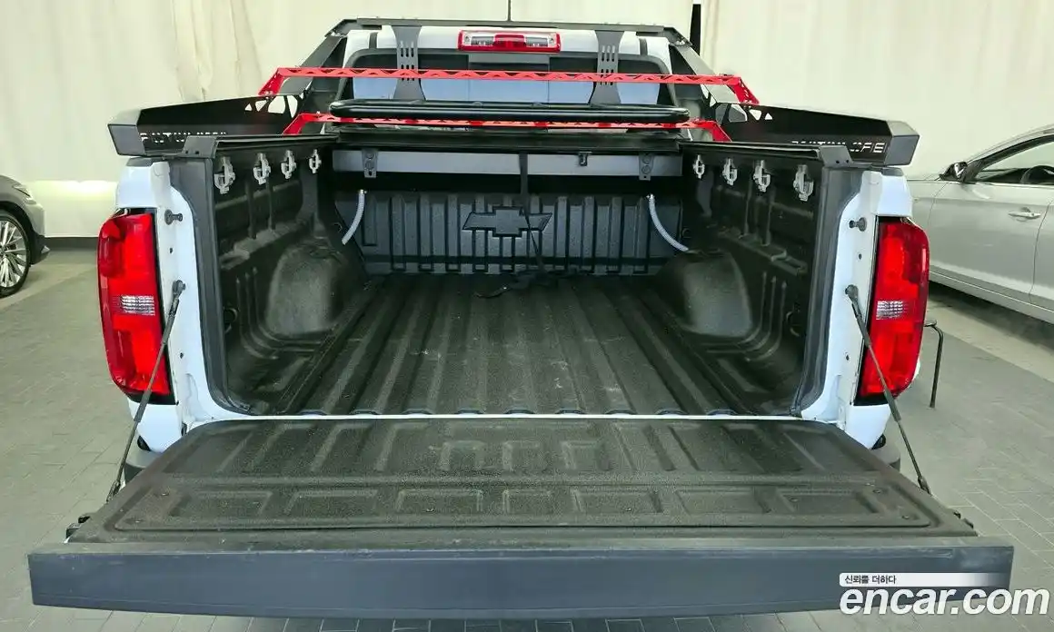 Chevrolet Colorado 2021 3.6 Автомат в Москве № 37046, фото 20