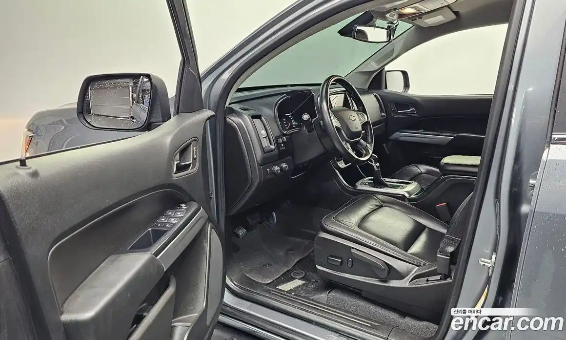 Chevrolet Colorado 2022 3.6 Автомат в Москве № 371090, фото 10