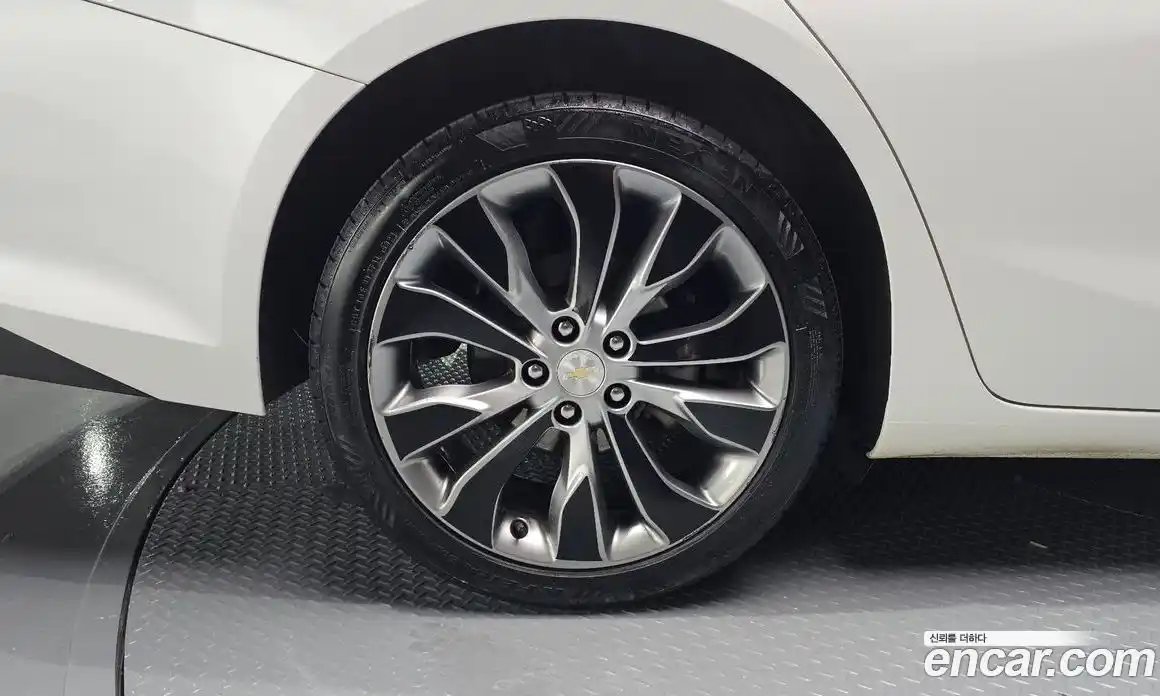 Chevrolet Malibu 2017 2.0 Автомат в Москве № 37353, фото 13