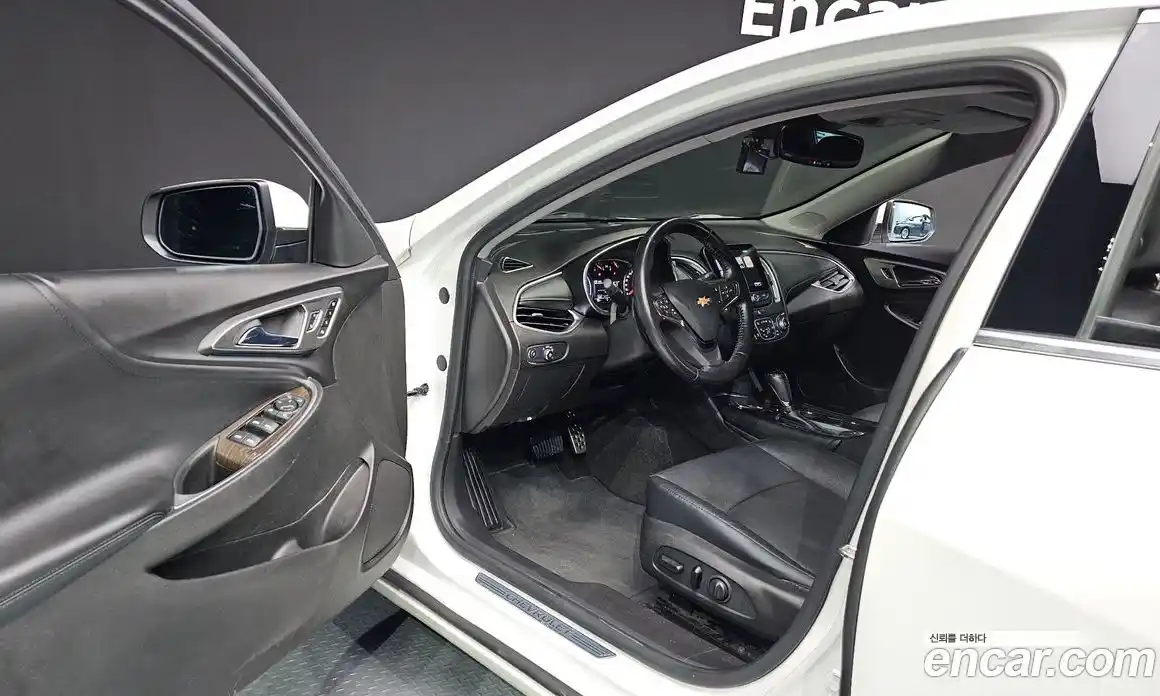 Chevrolet Malibu 2017 2.0 Автомат в Москве № 37353, фото 15