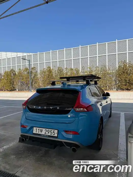 Volvo V40 2015 2.0 Автомат в Москве № 374077, фото 18