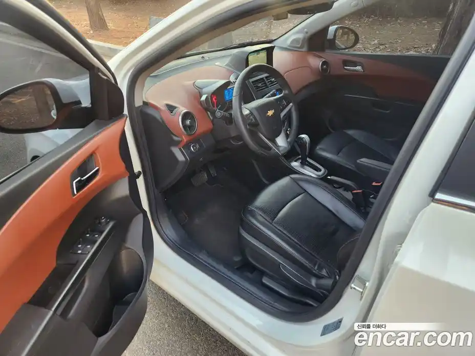 Chevrolet Aveo 2014 1.6 Автомат в Москве № 38711, фото 11