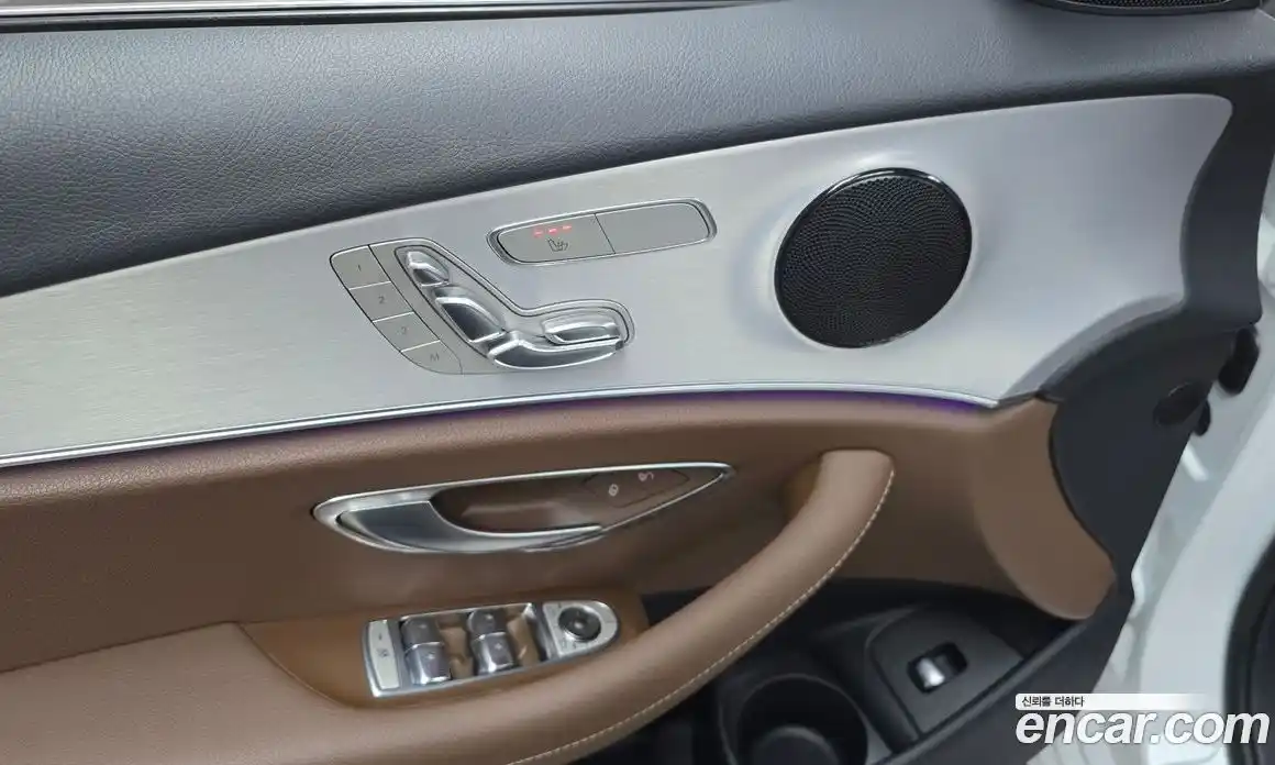 Mercedes-Benz E-Class 2021 2.0 Автомат в Москве № 390263, фото 17