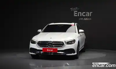 Mercedes-Benz E-Class 2021 2.0 Автомат в Москве № 390263, миниатюра 3
