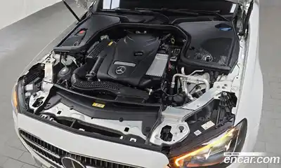 Mercedes-Benz E-Class 2021 2.0 Автомат в Москве № 390263, миниатюра 6