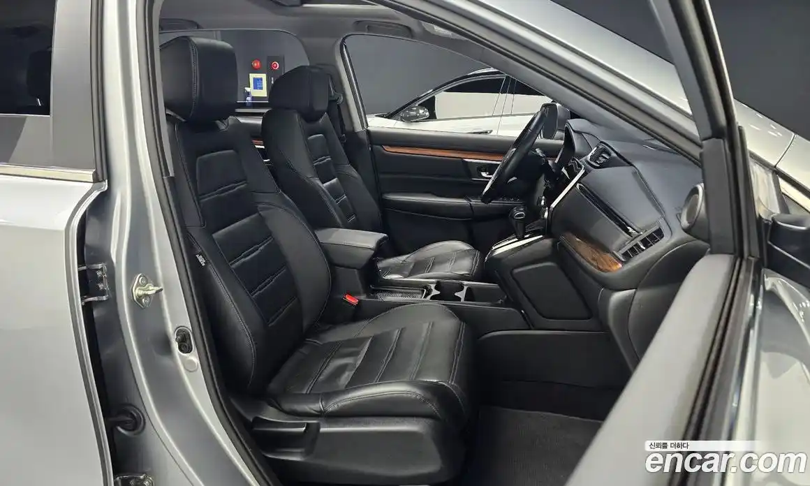 Honda CR-V 2017 1.5 Автомат в Москве № 402455, фото 9