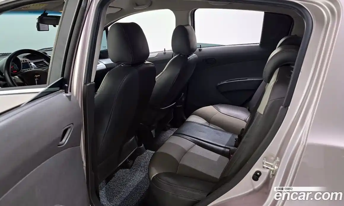 Chevrolet Spark 2012 1.0 Автомат в Москве № 40736, фото 20